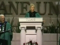 美国脱口秀女王艾伦在杜兰大学毕业典礼演讲