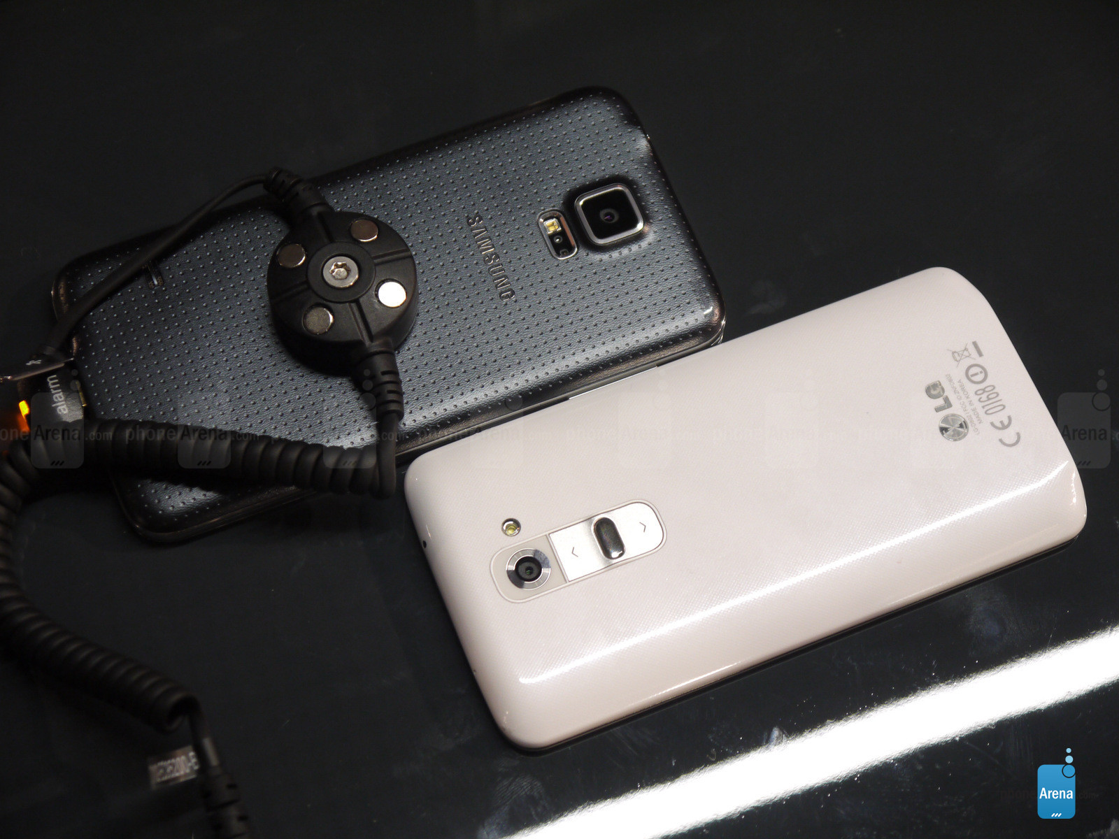 同为韩系旗舰 LG G2对比三星S5抢先看 