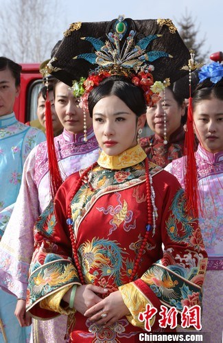 刘璇清宫扮相仪态端庄 演技出色获导演称赞(图)