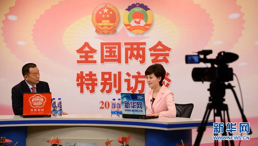 全国人大代表,李寨村党支部书记李士强做客新华网2014全国两会特别