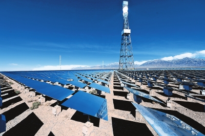 16日,这是德令哈50兆瓦塔式太阳能光热发电站