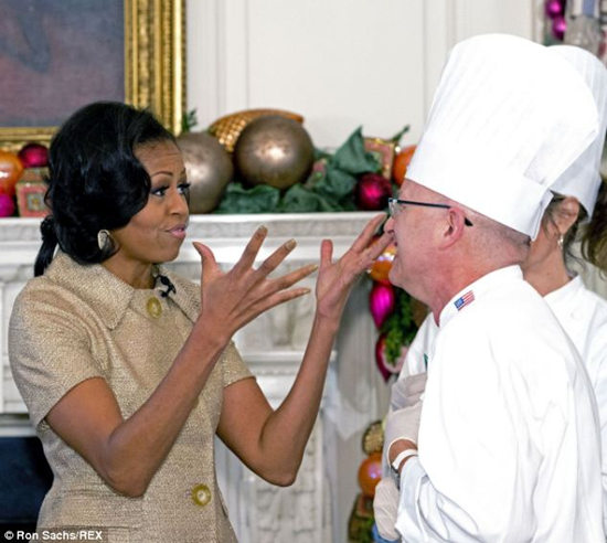 白宫甜点主厨比尔・尤塞思近日提出辞职，由于奥巴马一家口味的改变，他不得不做出这个“苦乐参半”的决定