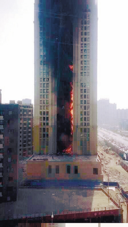 沈阳铁西区一高层住宅突发火灾 所幸无人员伤