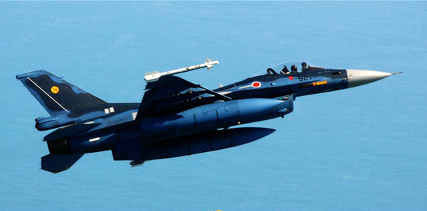 中国运-12巡逻机飞近钓鱼岛空域 日本战机跟踪