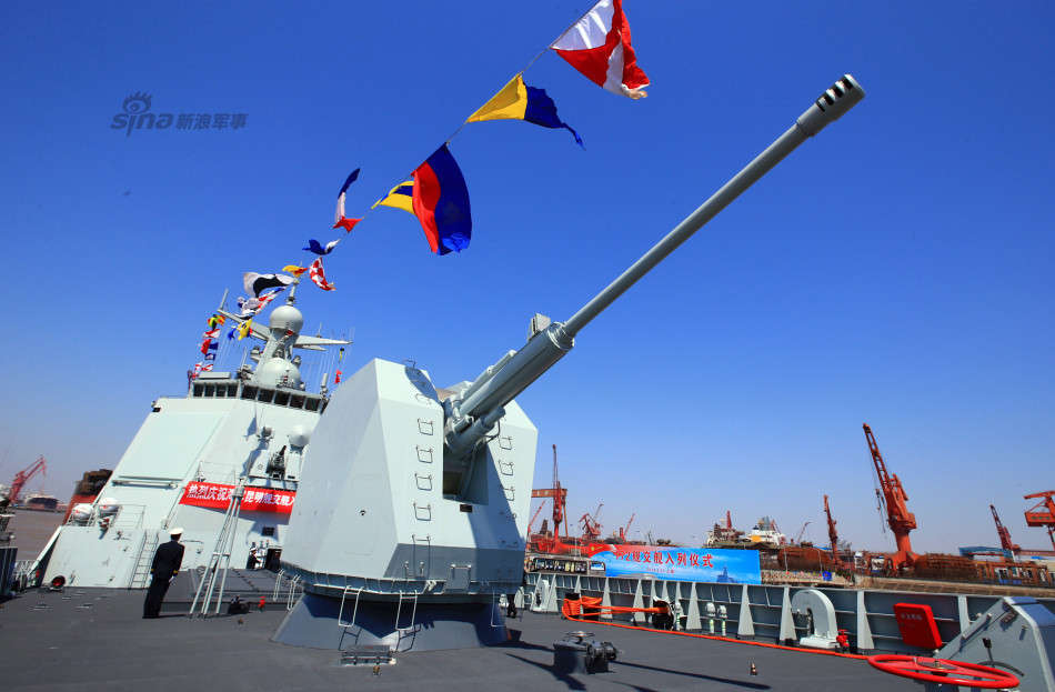 【组图】国产最新型驱逐舰入列海军 武器装备细节图曝光(1)_社会万象