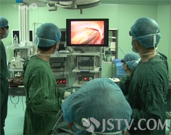 江苏首例小儿外科3d腹腔镜手术成功实施(组图