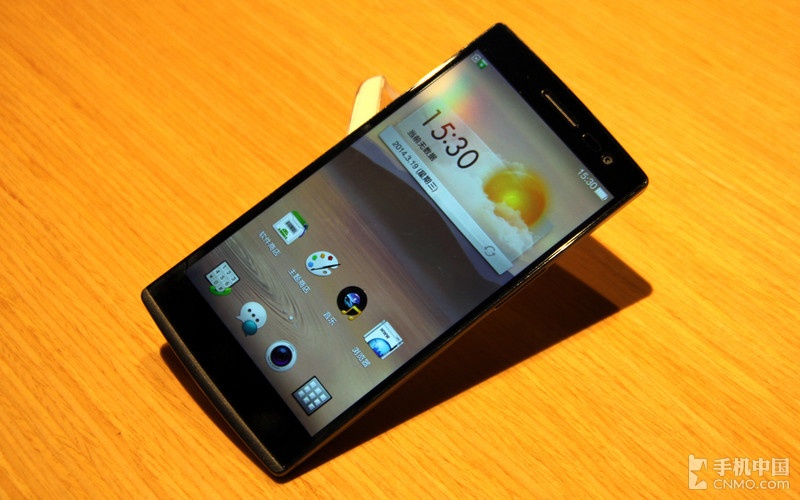 5.5英寸2K旗舰 OPPO Find 7标准版体验_手机