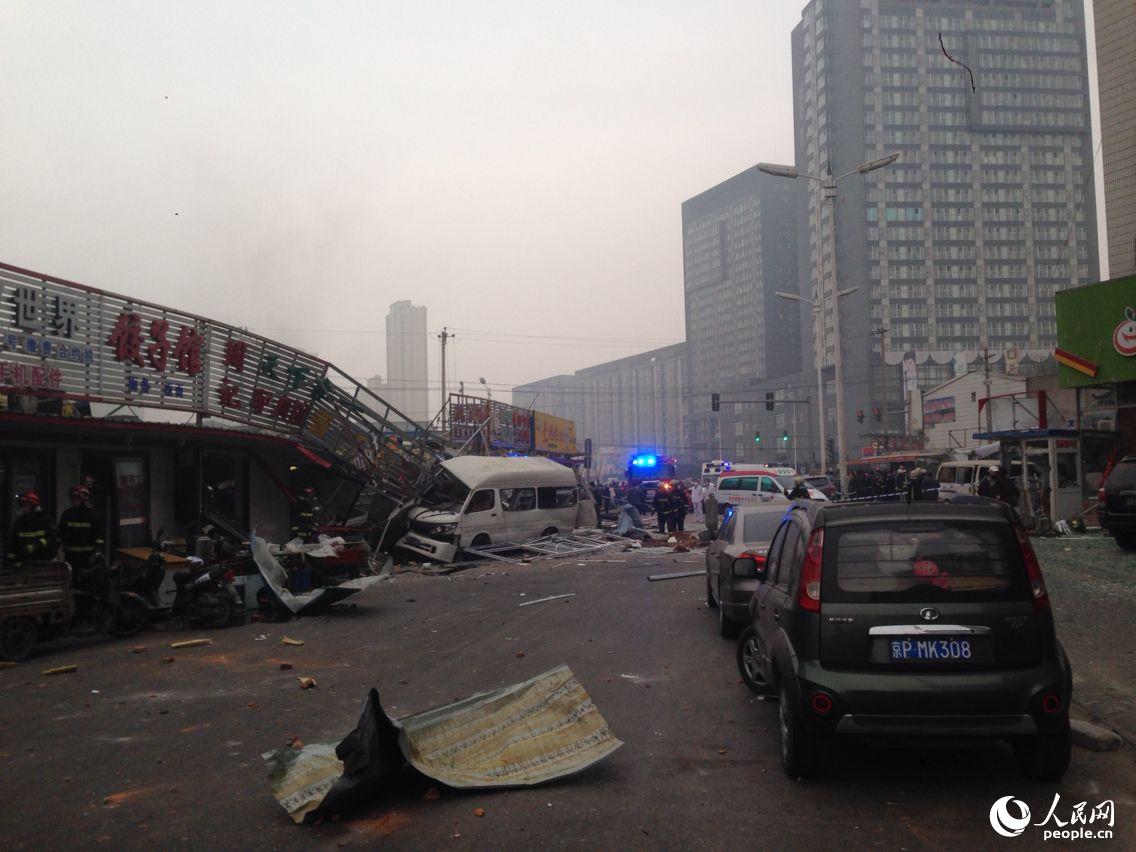 北京交通大学一实验室爆炸 目击者:听到3次爆炸声|北京交通大学|爆炸声|目击者_新浪新闻