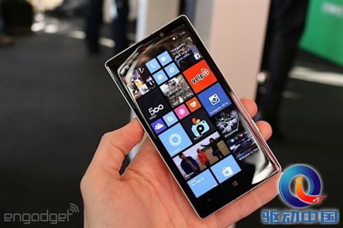 诺基亚WP8.1新机Lumia 930真机图赏