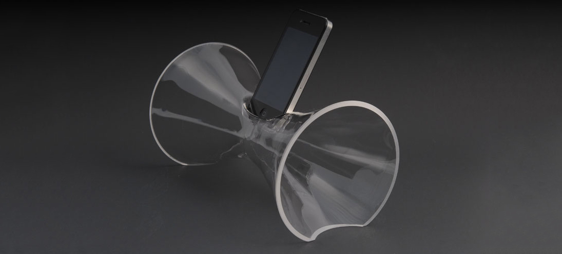 极简主义的iphone扩音器 用玻璃制成(图)