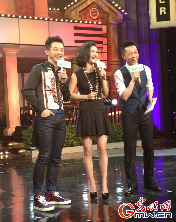 谢娜、哈林新节目《嗨!2014》11日将登陆央视