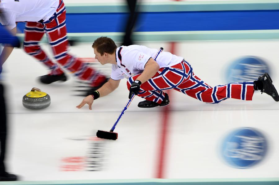 (体育)(8)冰壶——男子世锦赛:挪威队夺冠(图)