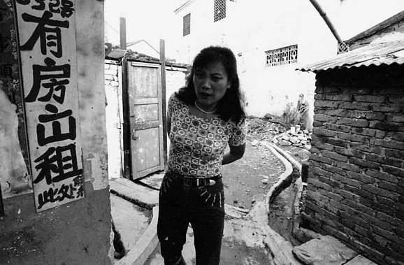 妓女一天做几次爱 实拍中国妓女村一天 摄影师实拍90年代妓女生活