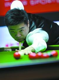 丁俊晖在中国公开赛决赛中。