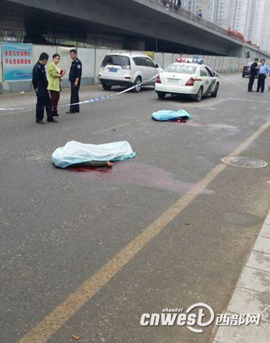 【组图】西安街头现命案致两人死亡 男子先杀人后自杀(组图)