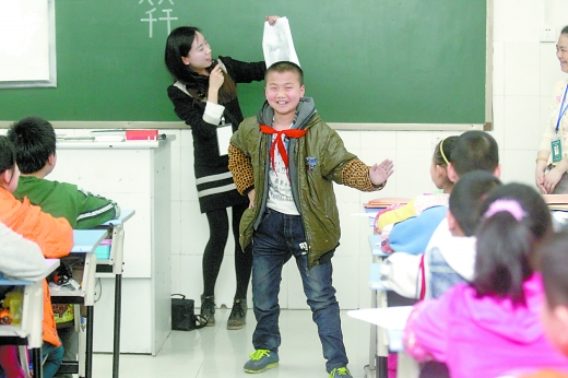 重庆流动人口子女读书_人口流动