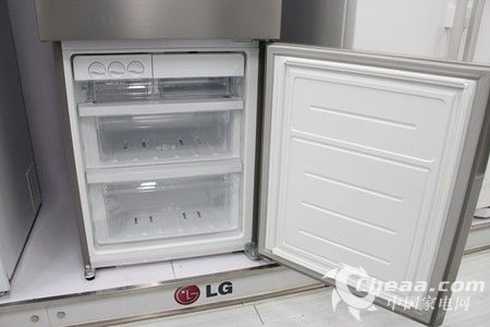 LG GR-D29AGTB冰箱冷冻室