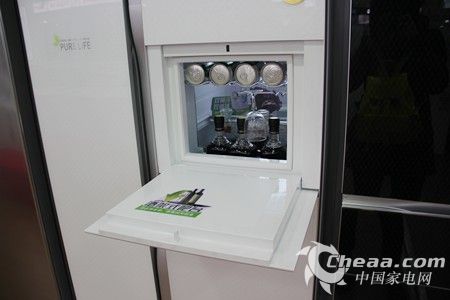 容声BCD-616WPMB/T冰箱吧台