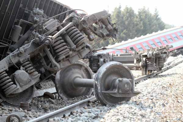 盘点近年中国12起列车脱轨事故 多发生在凌晨