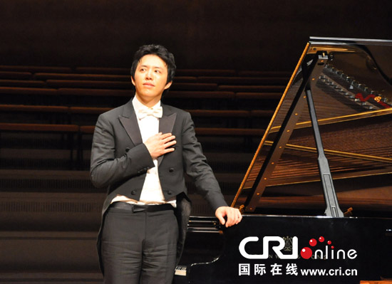 李云迪柏林爱乐音乐厅举行独奏演出(组图)