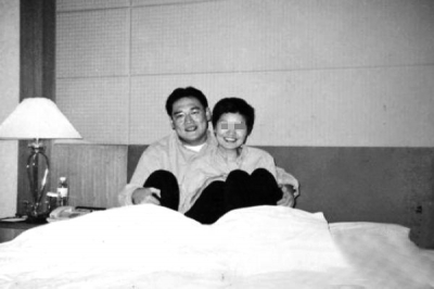 王文志微博举报时贴出的宋林与其情妇的照片。微博图片