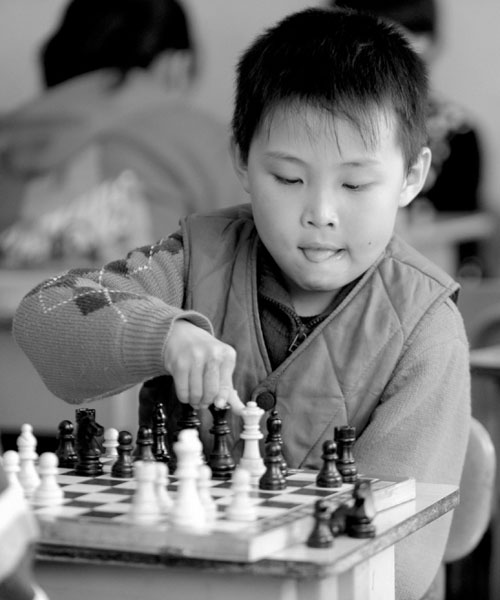 国际象棋立体化棋子规则简单易懂 开启孩子智力