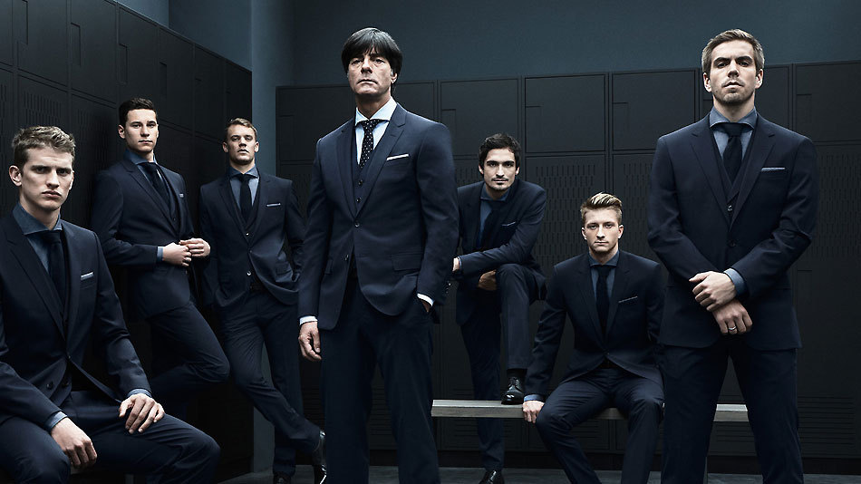 组图:德国国家队世界杯正装写真 足坛第一型男