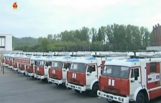 俄罗斯向朝鲜赠送消防车的移交仪式网页截图