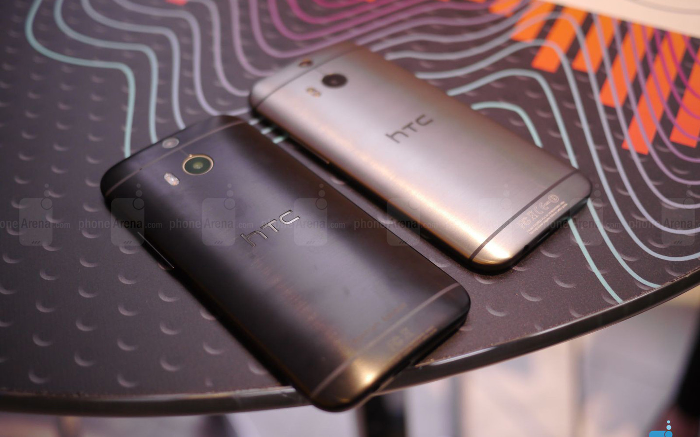 够绚丽 HTC One M8推出哈曼卡顿特别版-中国