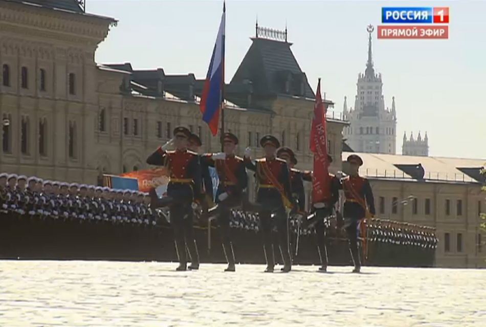 当地时间5月9日，为纪念伟大的卫国战争胜利69周年，俄罗斯在莫斯科红场举行盛大的阅兵仪式。