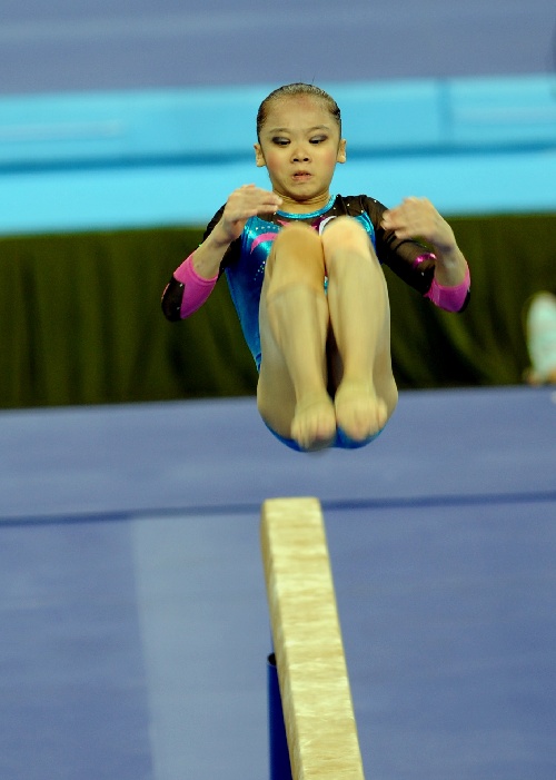 图文:全国体操锦标赛女子资格赛 卢秋莹平衡木