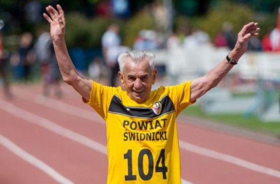 波兰104岁老人百米跑32秒破记录(图)