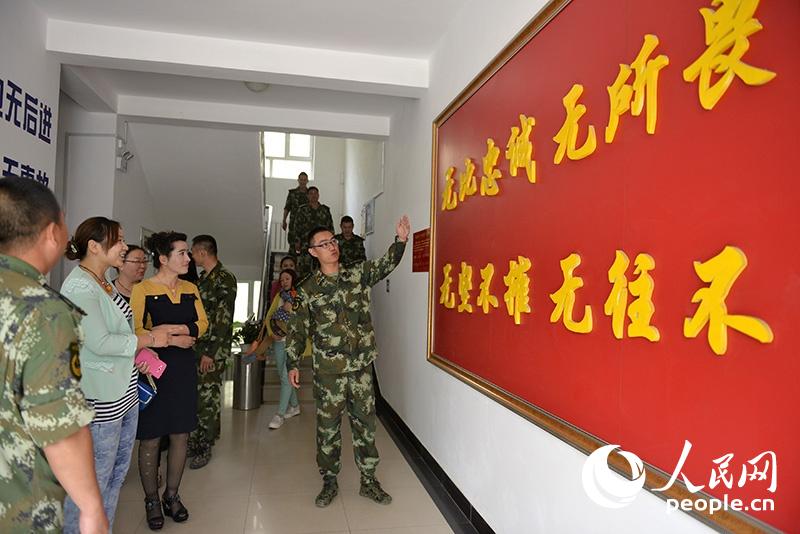 该支机动部队一中队中队长郭洲,长期担负喀什地区网格化巡控任务不能