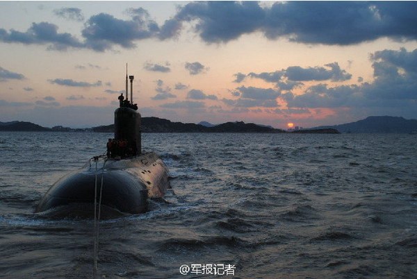 解放军新型潜艇深海出击 对抗中俄舰艇反潜作战