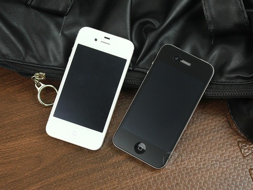 比小米还便宜 苹果iPhone4S报价2499元-中国