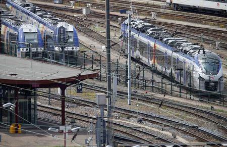 ۺϱŻ520ձʱ520գӪ·˾(SNCF)ʾΪչ·Ԥ2000лڳߴڴվ̨ʶ޷С