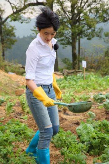 《花样年华2》重磅播出 挣钱下厨房难倒曾哥