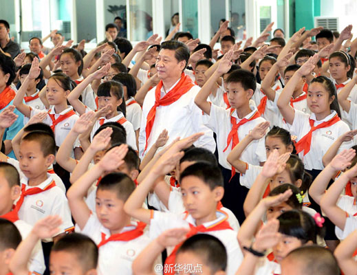 习近平“六一”前夕看望少年儿童