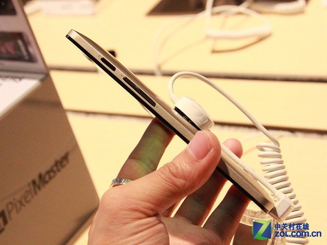 ͨĺ 4G滪˶Zenfone 5ʽ 