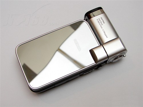 怀旧时尚翻盖手机 诺基亚N93i仅售750元 - 201