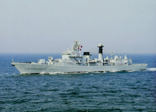 装备乌克兰发动机的中国海军052驱逐舰113青岛舰