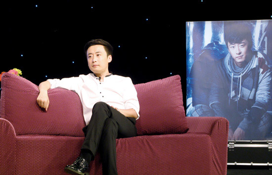 李滨受邀做客《影视界》,从出道作品《十七岁单车》到热播电视剧