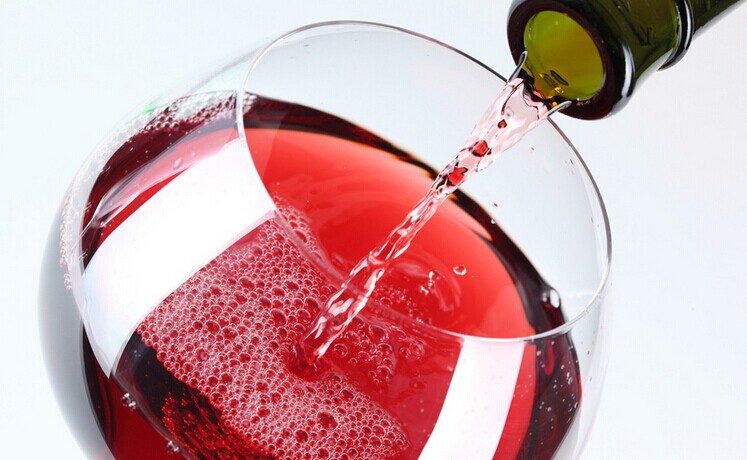 西班牙科学家研究证实喝红酒防蛀牙(图)