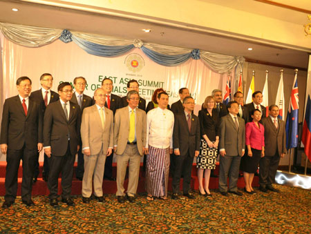 2014年6月8日，第九届东亚峰会（EAS）高官会在缅甸仰光举行，来自东盟十国、中国、日本、韩国、印度、澳大利亚、新西兰、美国、俄罗斯的高官和代表参加，外交部副部长刘振民率团出席。