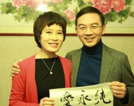 网曝郎永淳与患癌妻子夏威夷补办婚礼 鲁豫担任主持(图)