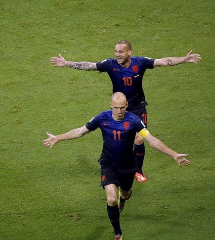 世界杯荷兰5:1完胜西班牙 范佩西打进头球震惊