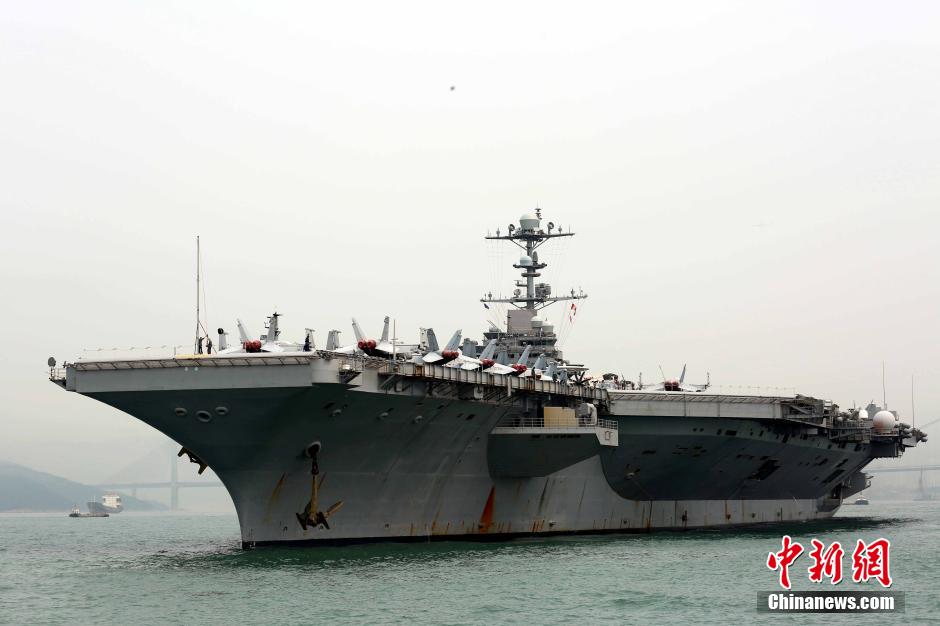 美国华盛顿号航母停靠香港 舰载70架战斗机(高