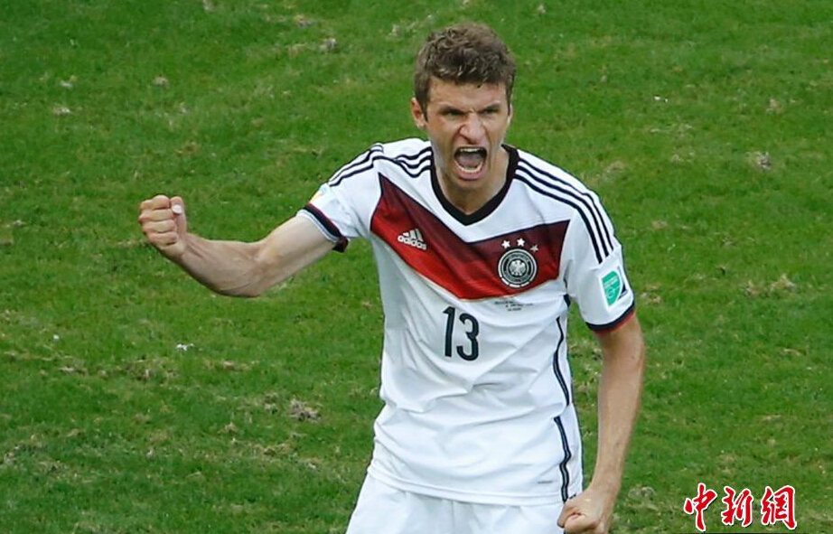 世界杯:德国4-0葡萄牙 穆勒帽子戏法佩佩红牌