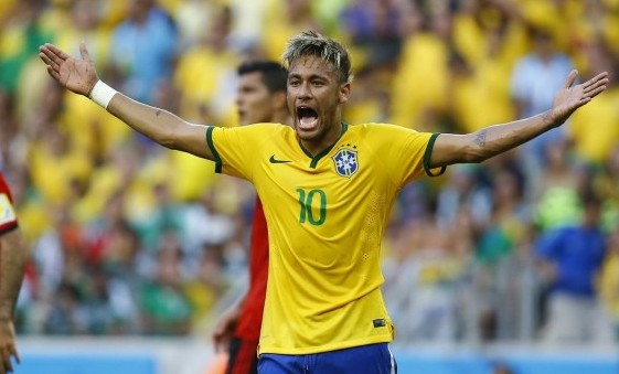 巴西世界杯:巴西vs墨西哥 内马尔落泪感动全场