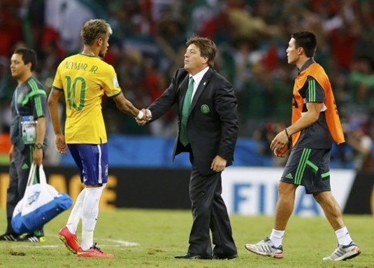 世界杯感人瞬间:巴西头号球星内马尔落泪感动